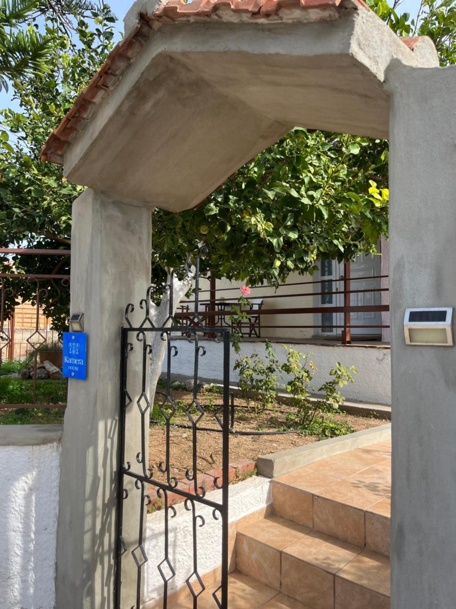 Kamera House Khordhákion エクステリア 写真
